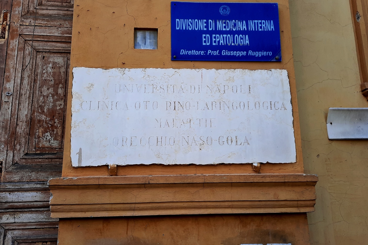 old Gesù e Maria Hospital, Naples - 07.jpg